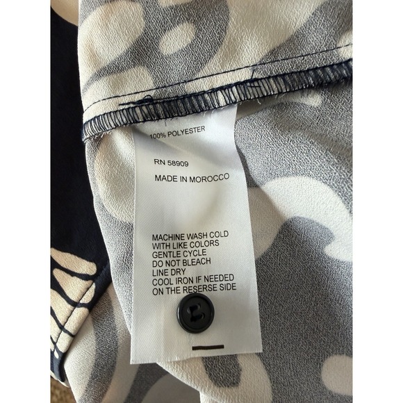 Alex Marie Button Front Navy & Cream Shell Print Short Sleeve Blouse NWT Size M - Picture 7 of 8